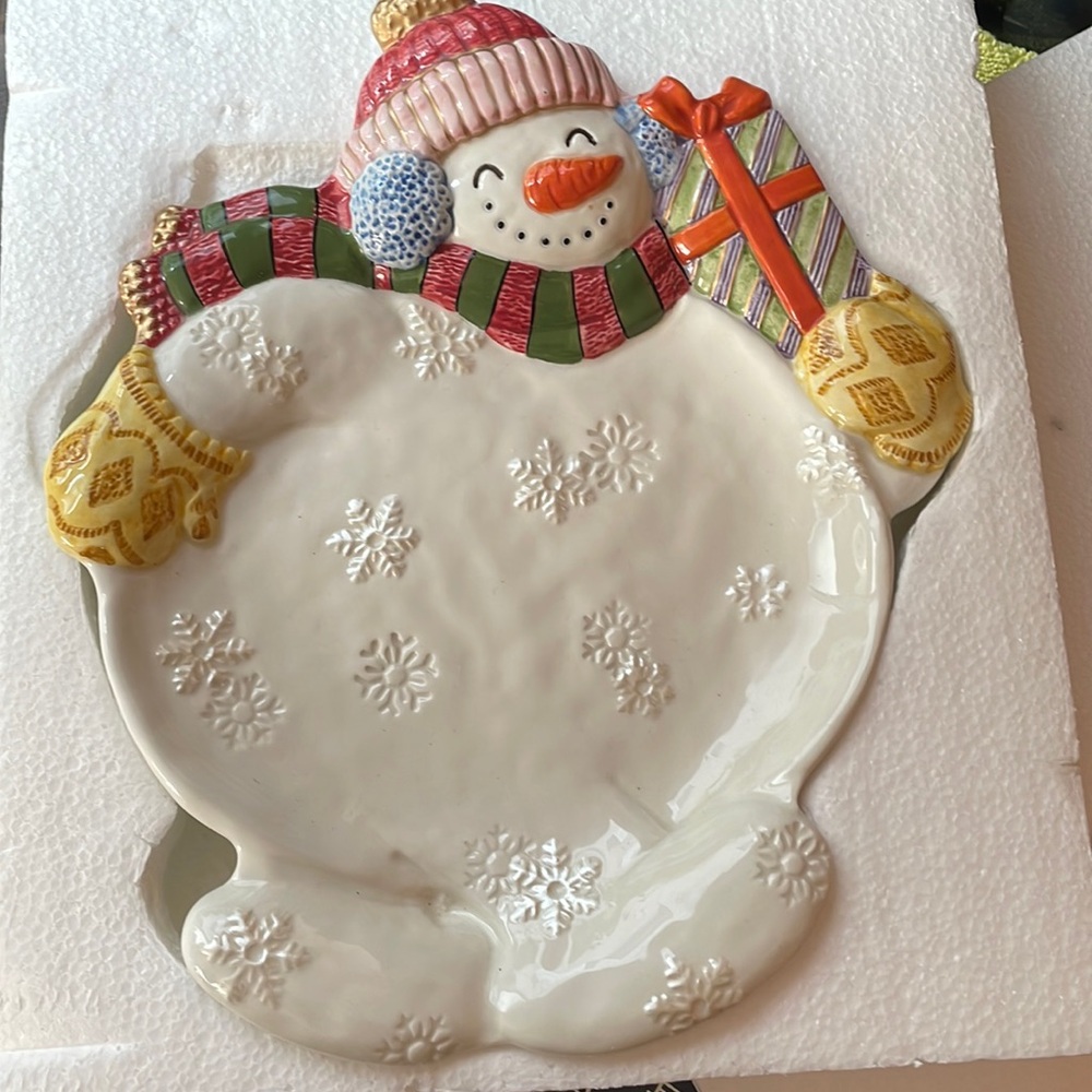 Vintage Fitz and Floyd Frosty Folks Figural Snowman Canape Plate